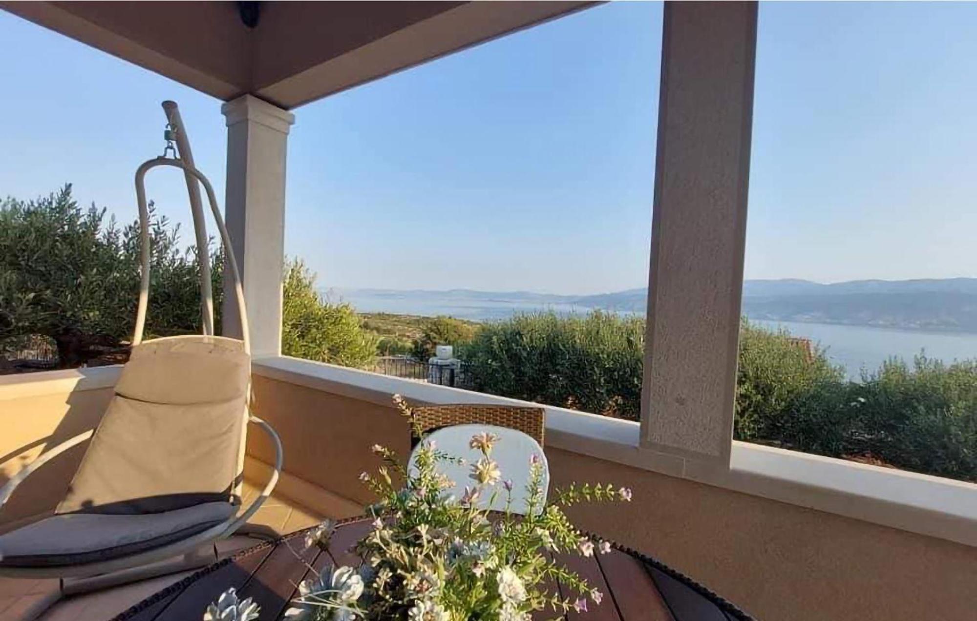Pet Friendly Home In Postira With Wifi 外观 照片