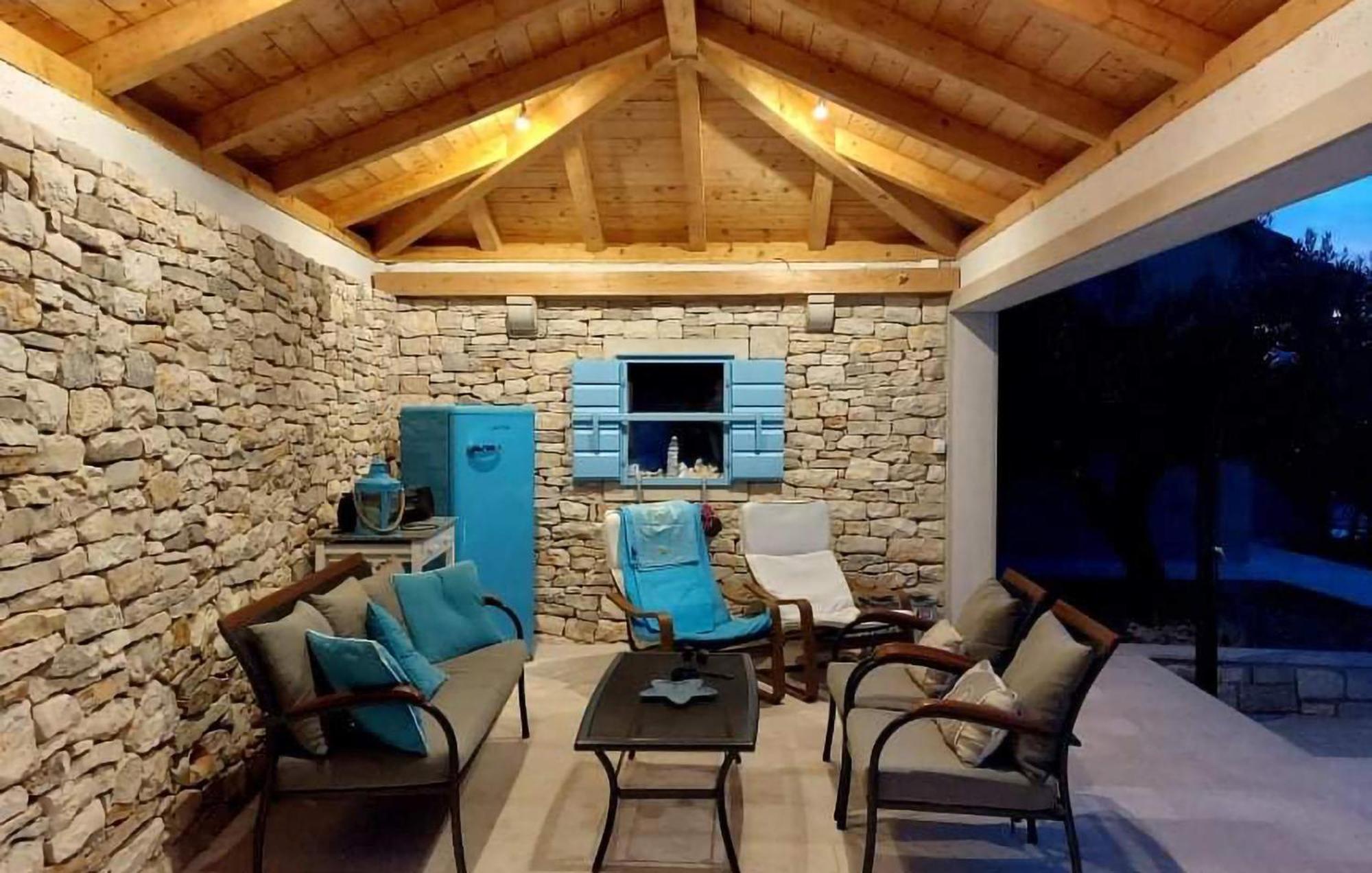 Pet Friendly Home In Postira With Wifi 外观 照片